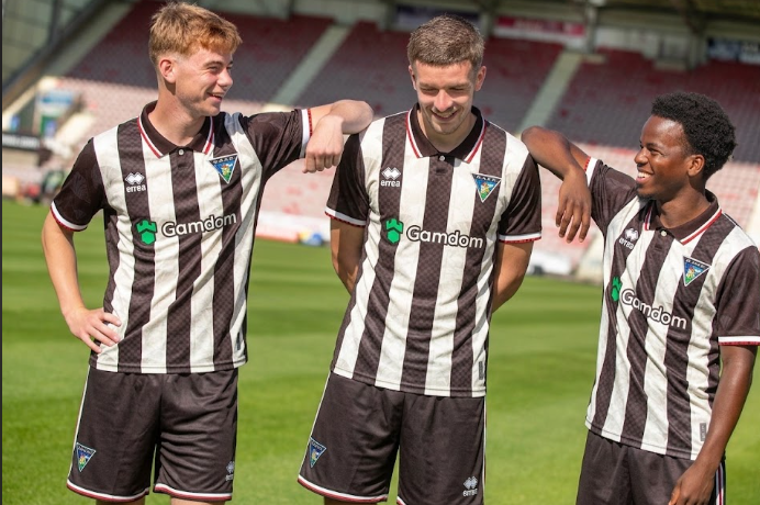 Dunfermline Athletic Home Kit